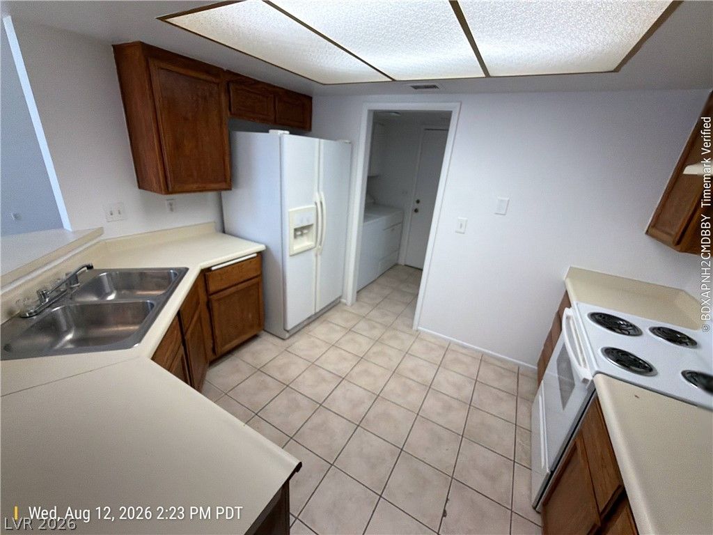 7174 Shadow Crest Drive — photo 5 of 15