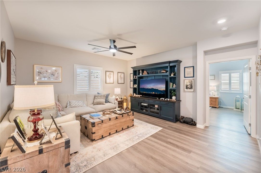 7539 Charlotte Bay Avenue — photo 5