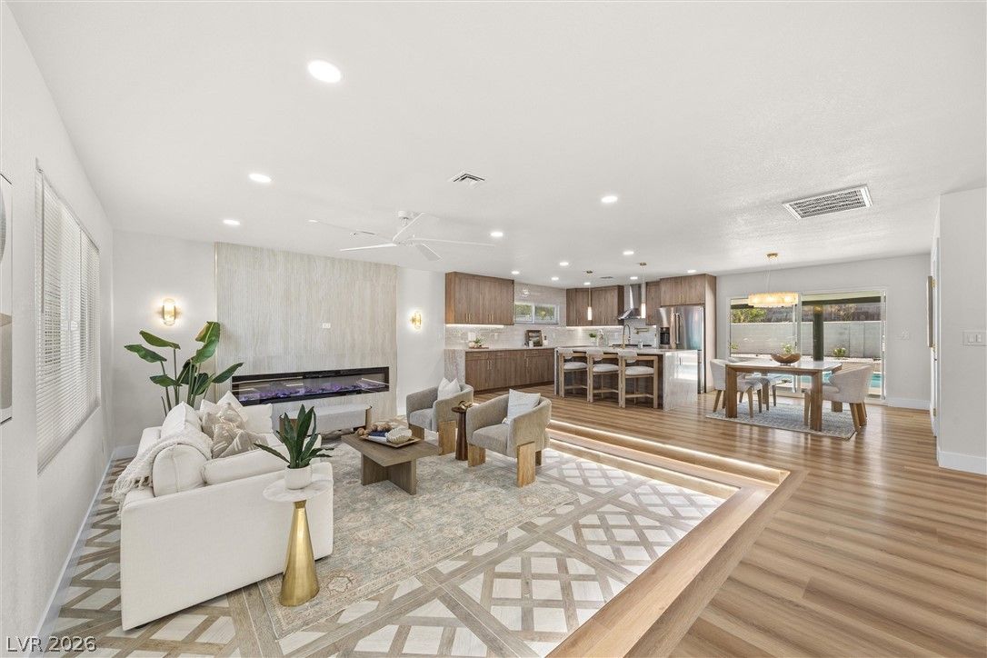 1242 Campbell Drive — photo 3