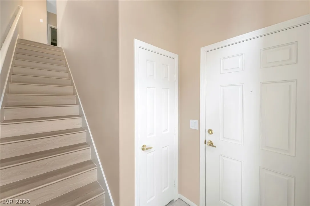 7660 West Eldorado Lane 222 — photo 4