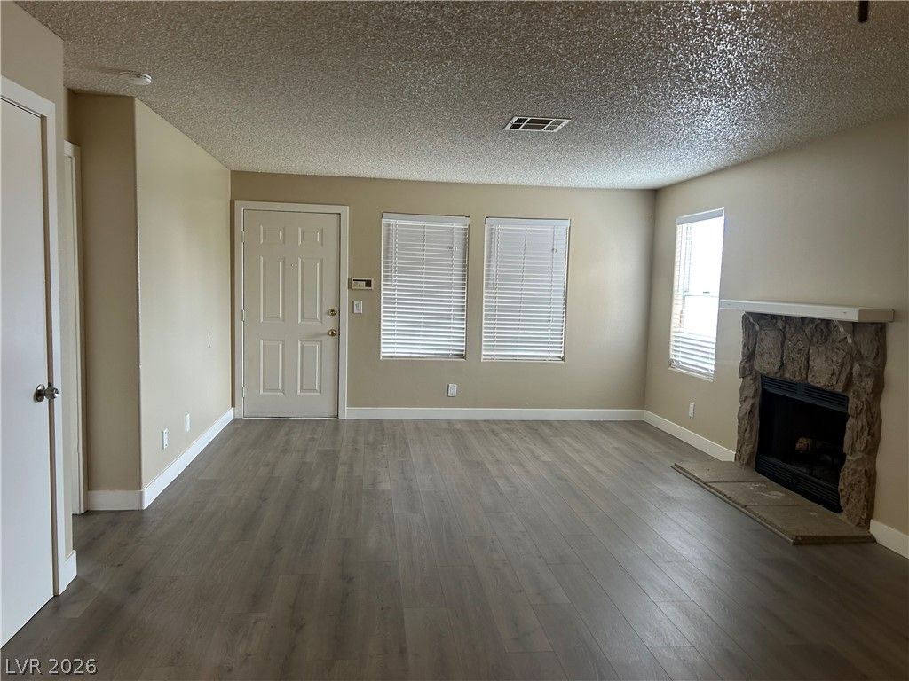 3455 ERVA Street 213 — photo 4