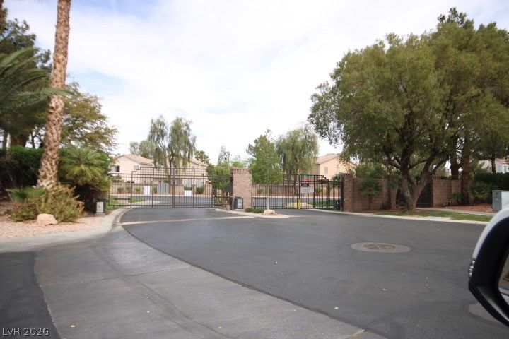 947 Whispering Grove Avenue — photo 5