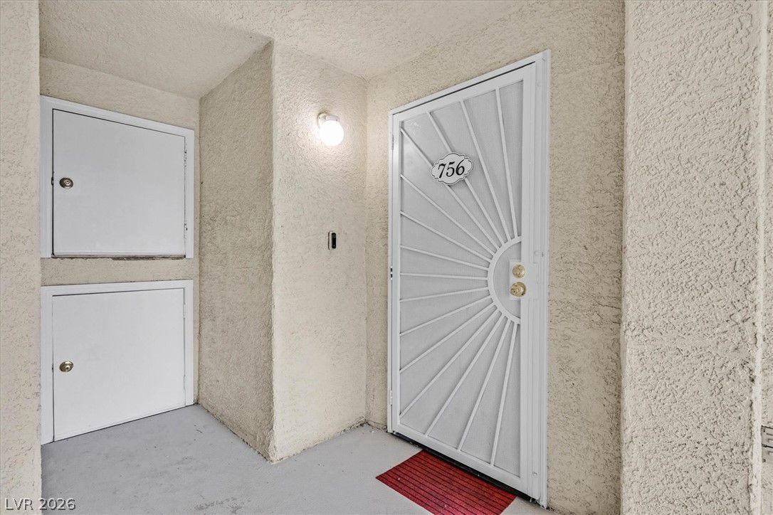 756 Anne Lane 0 — photo 3 of 22