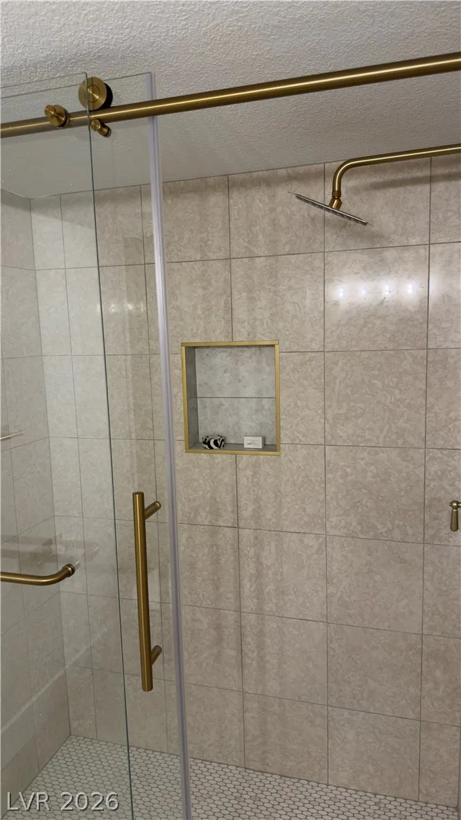 Photo 37
