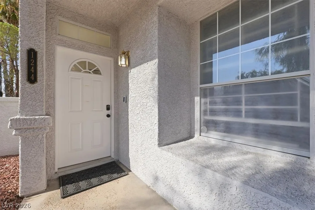 5201 South Torrey Pines Drive 1244 — photo 3