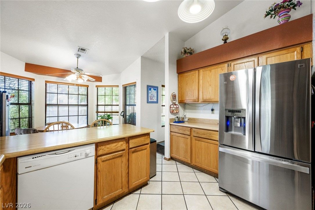 5621 Lost Tree Circle — photo 5