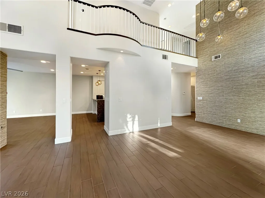 1352 Fox Acres Drive — photo 5