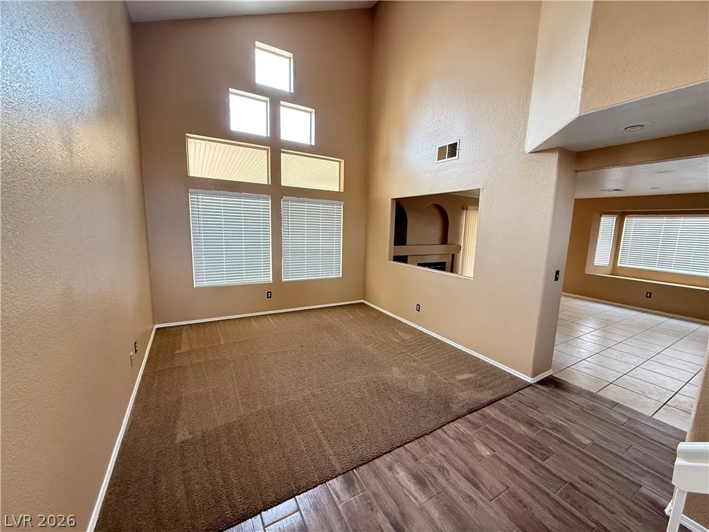 922 PRAIRIE GRASS Drive — photo 3