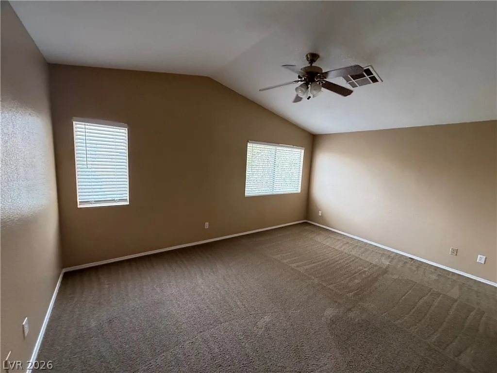 922 PRAIRIE GRASS Drive — photo 4