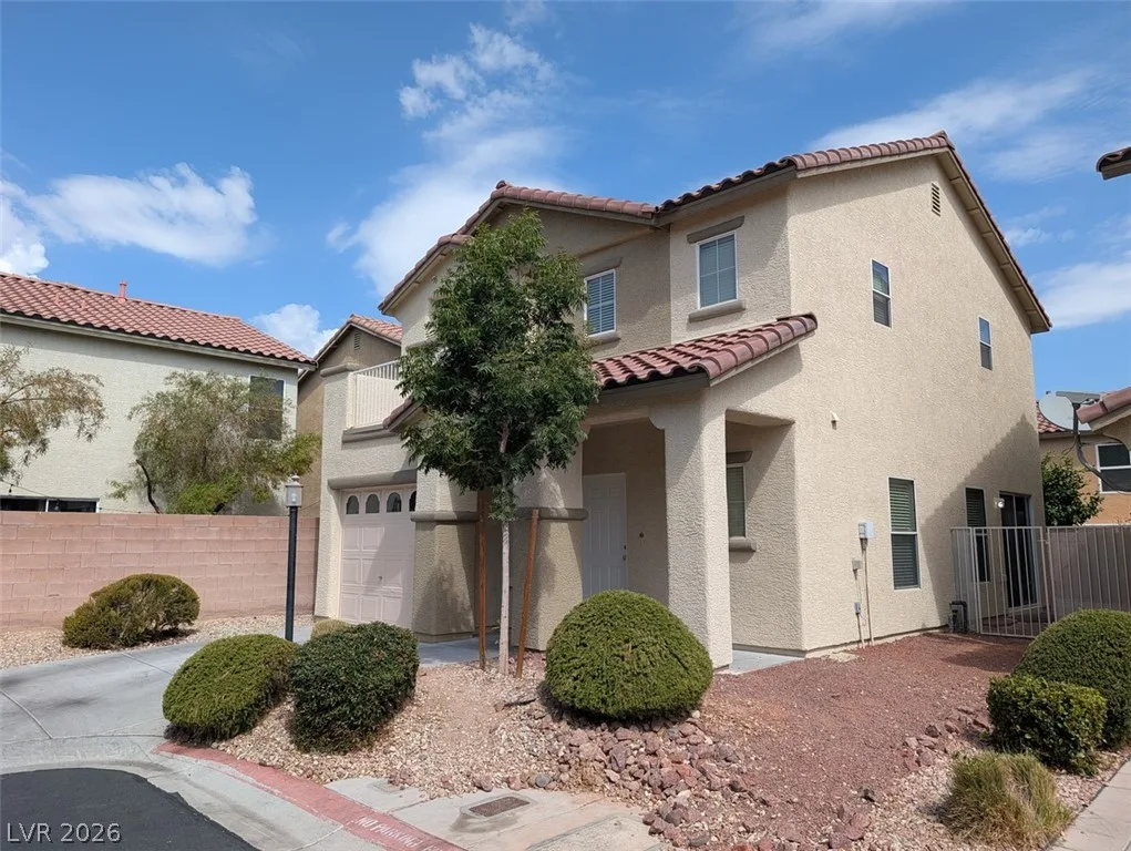 134 Cosmos Court — photo 2