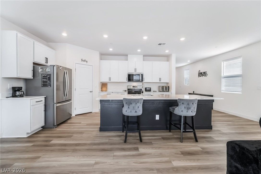 670 Tranquil Bay Court — photo 3
