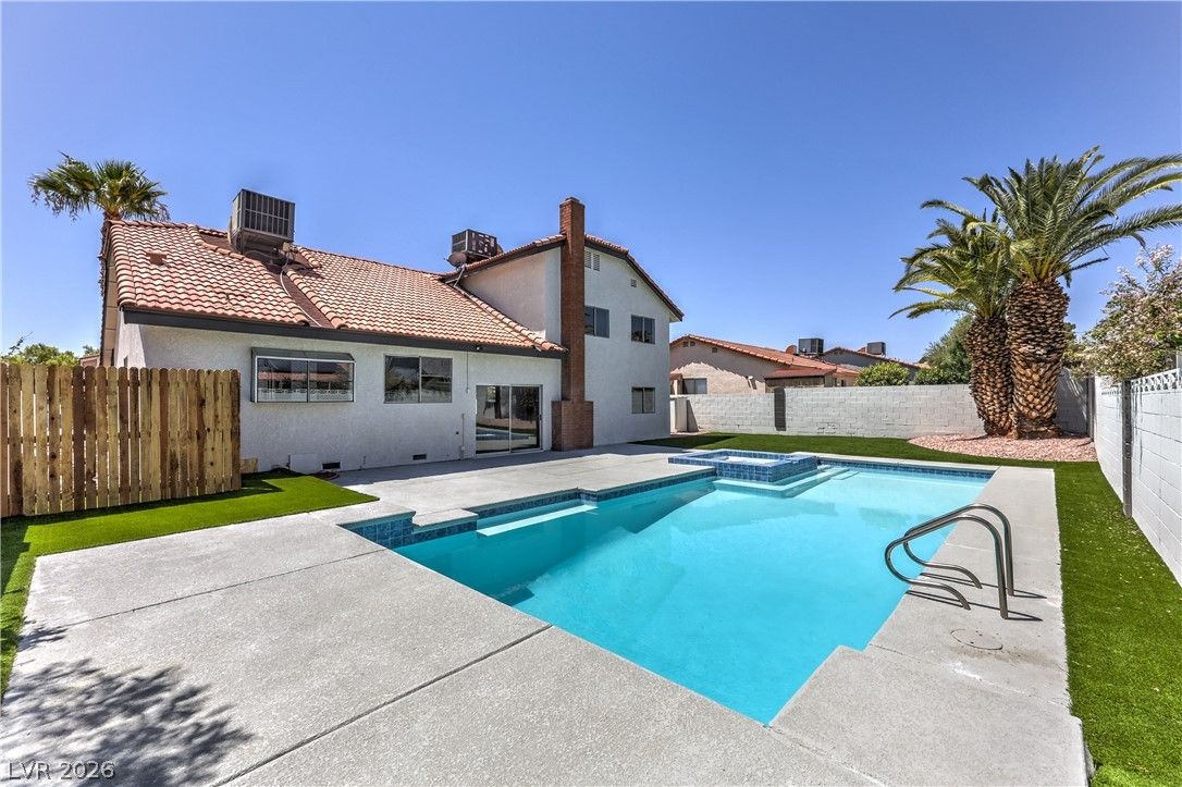 6348 Vicuna Drive — photo 2