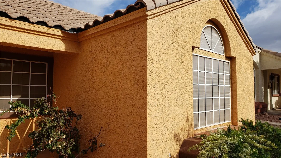 606 Lively Fiesta Way — photo 2