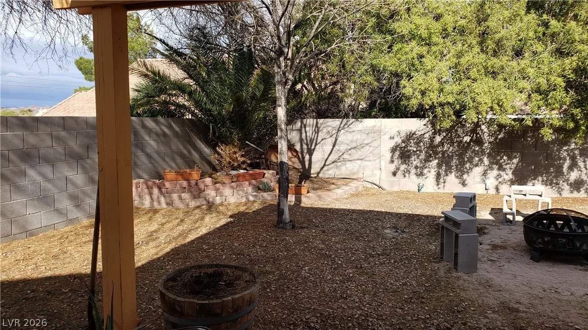 606 Lively Fiesta Way — photo 5