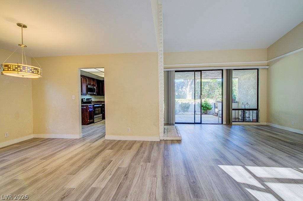 2574 Pera Circle — photo 3 of 42