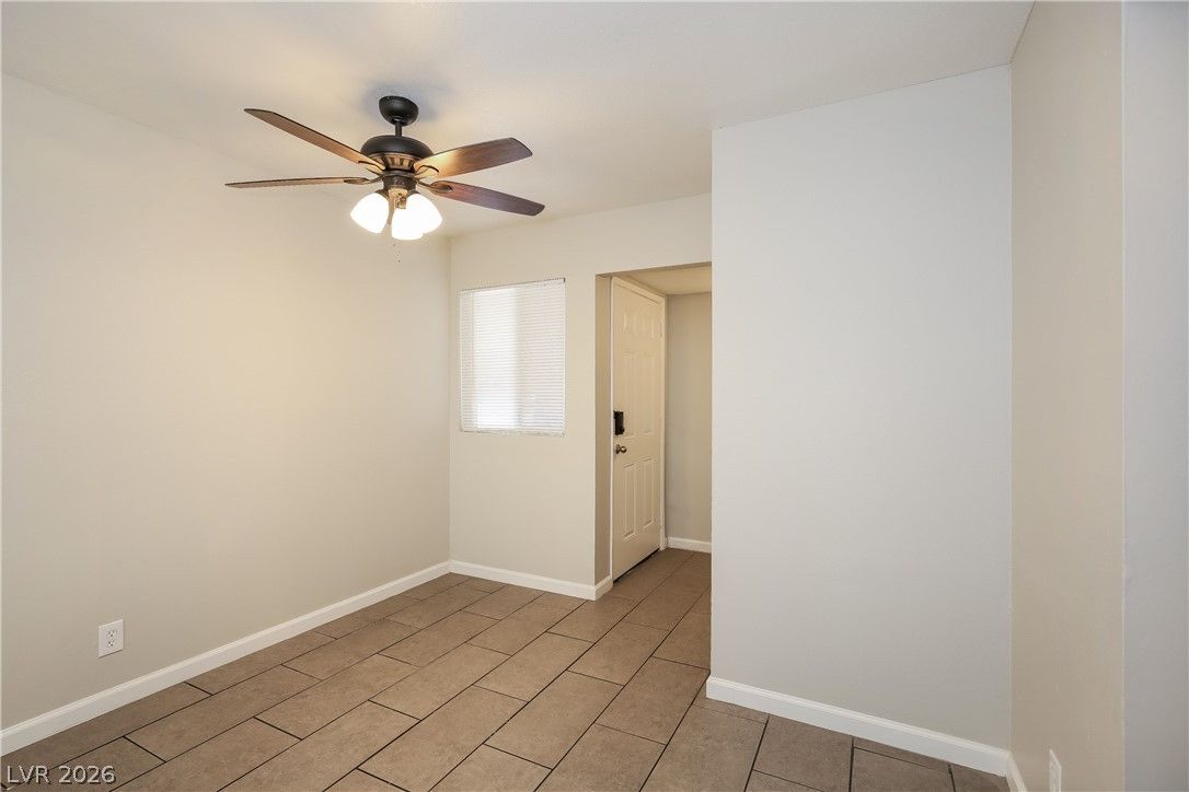 2126 Citroen Street — photo 4 of 16