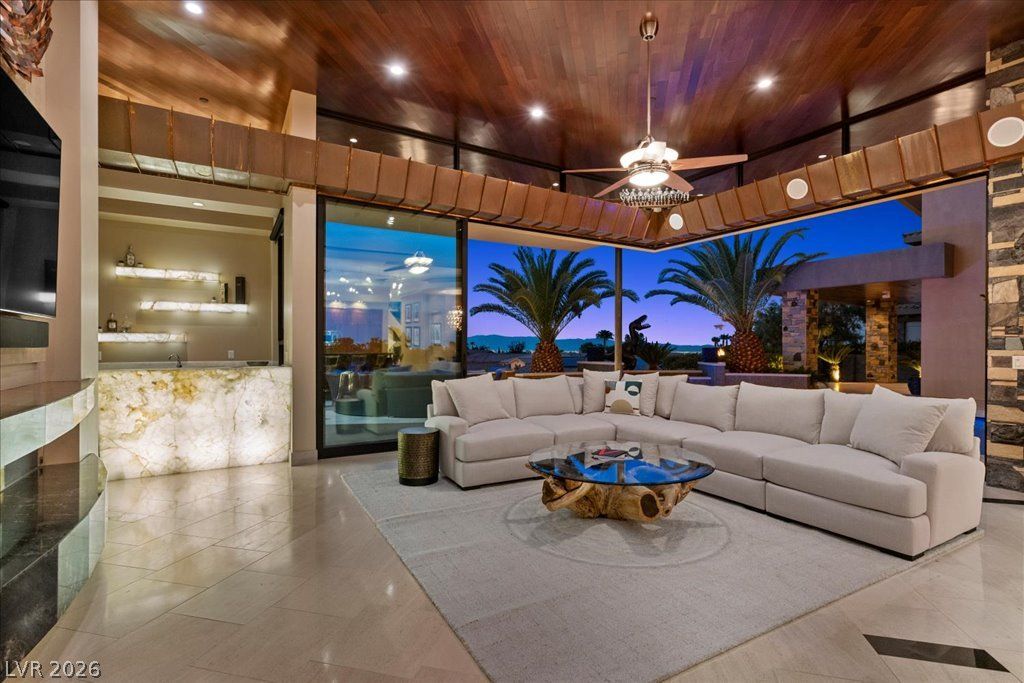 1382 Ruby Sky Court — photo 4