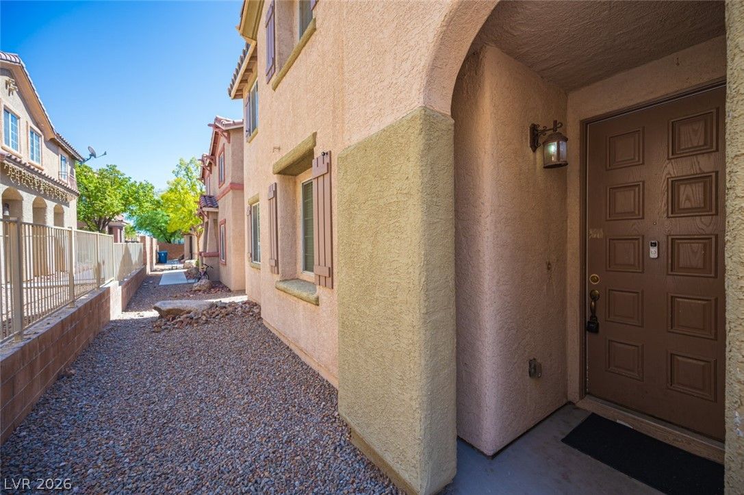 9830 Hanover Grove Avenue — photo 3