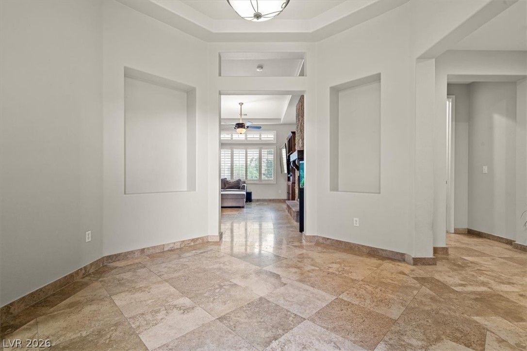 11388 Orazio Drive — photo 4 of 42
