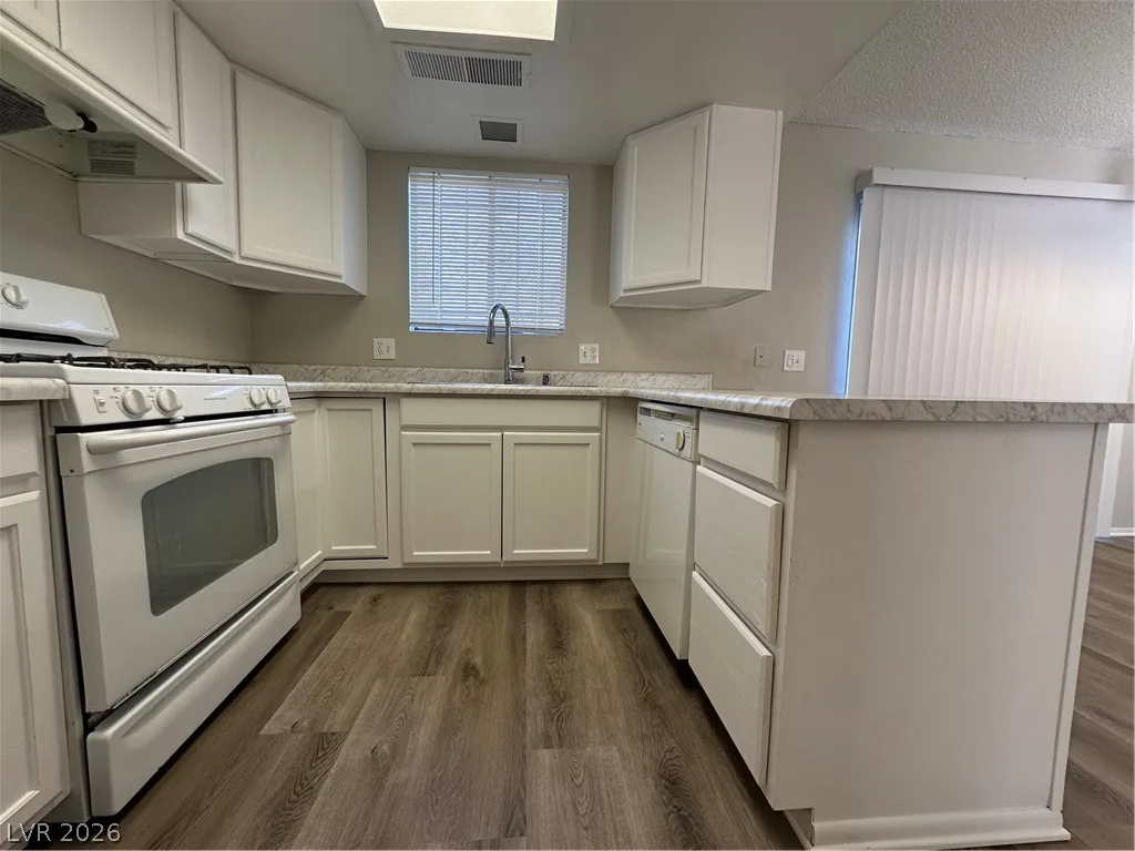 181 Bel Port Drive 184 — photo 5 of 15