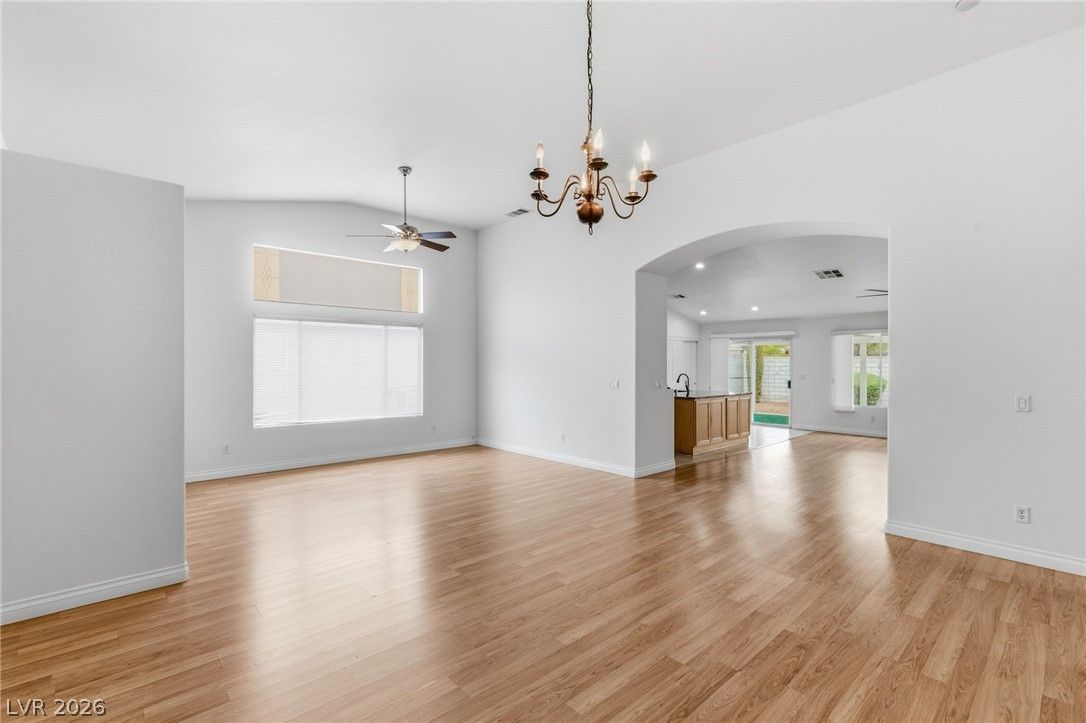 8598 Waterford Bend Street — photo 3