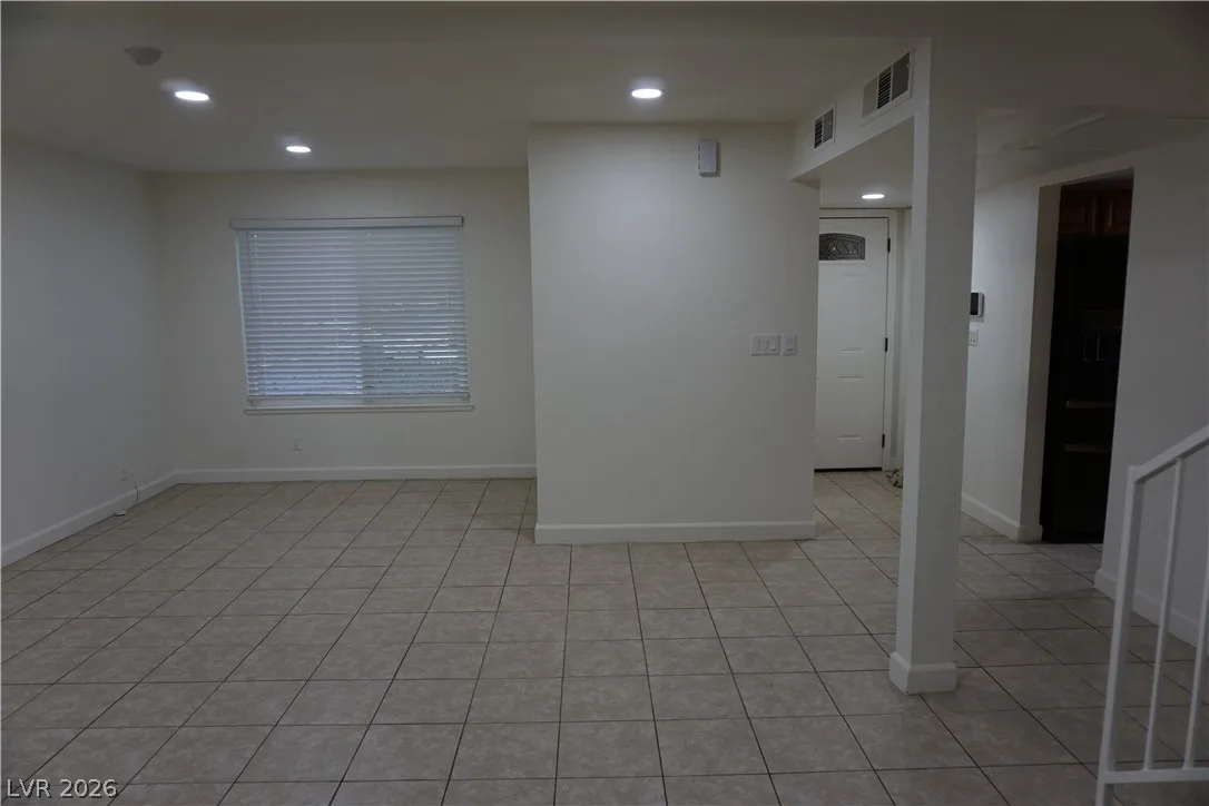 6644 Silverstream Avenue — photo 5