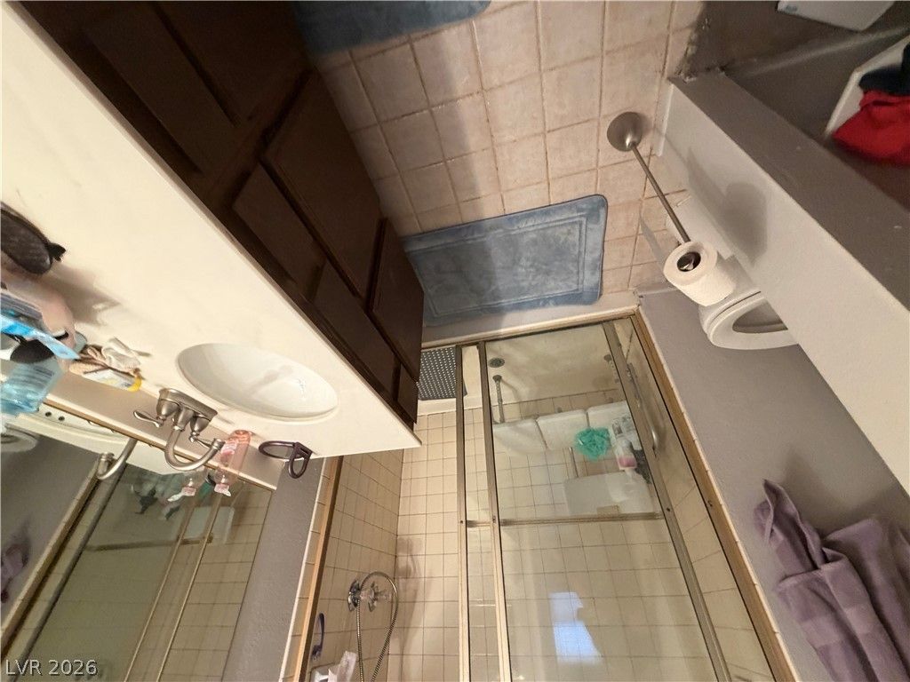 4706 Obannon Drive B — photo 2 of 2