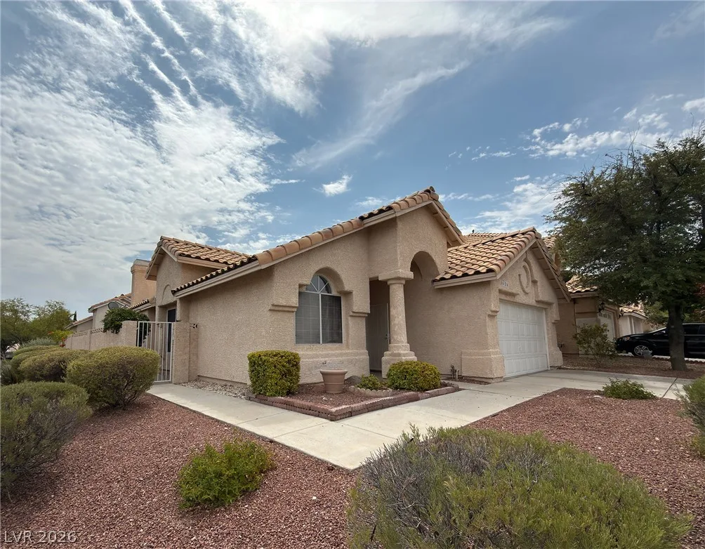 2436 Twin Flower Circle — photo 2