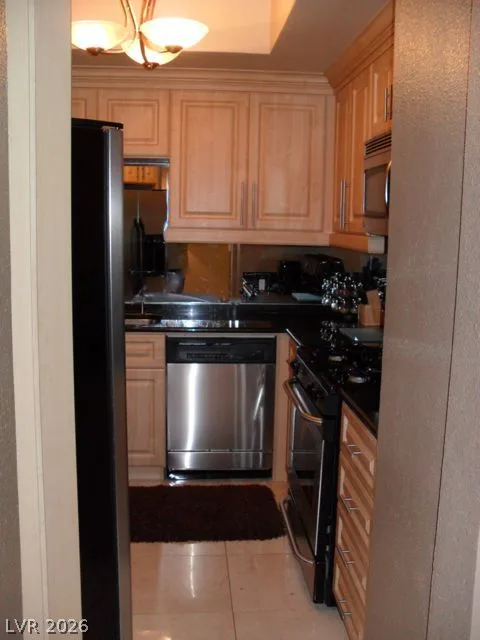 260 East FLAMINGO Road 329 — photo 4 of 10