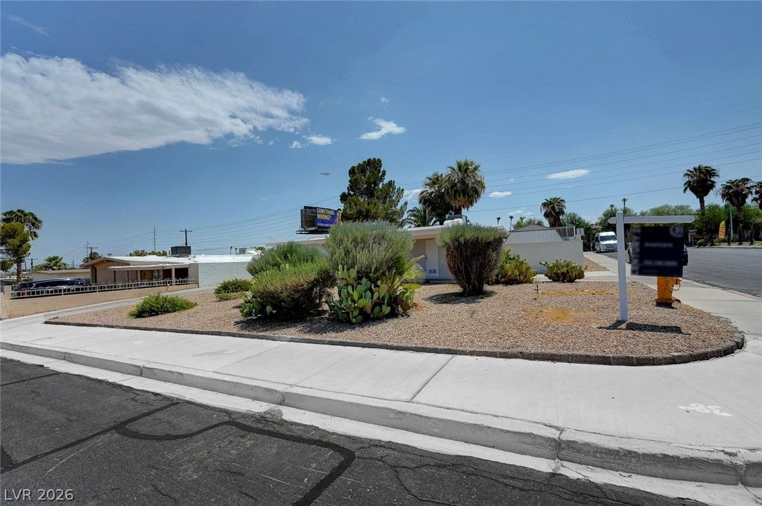 1516 SAN PEDRO Avenue — photo 5