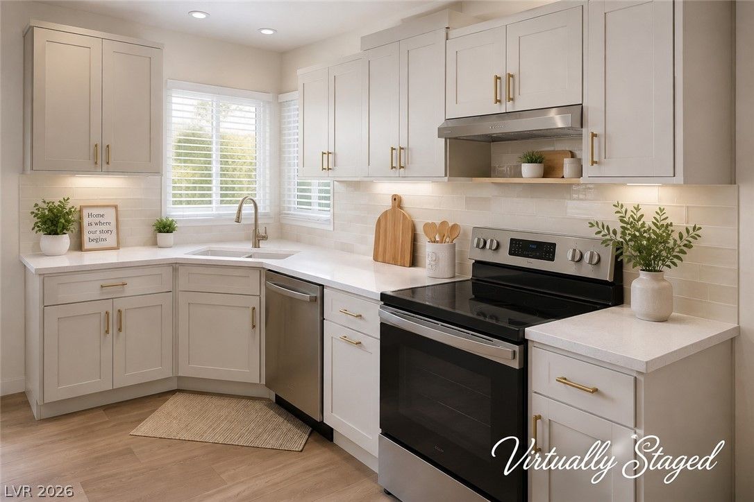 1310 Franklin Avenue — photo 1 of 4