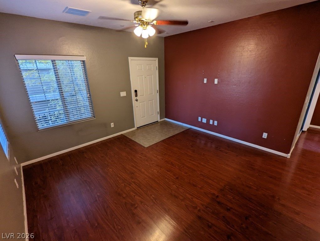 7760 Floral Fabric Court — photo 3