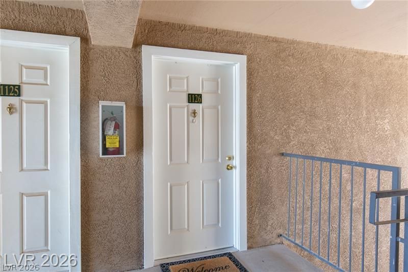 231 West Horizon Ridge Parkway 1126 — photo 2 of 32