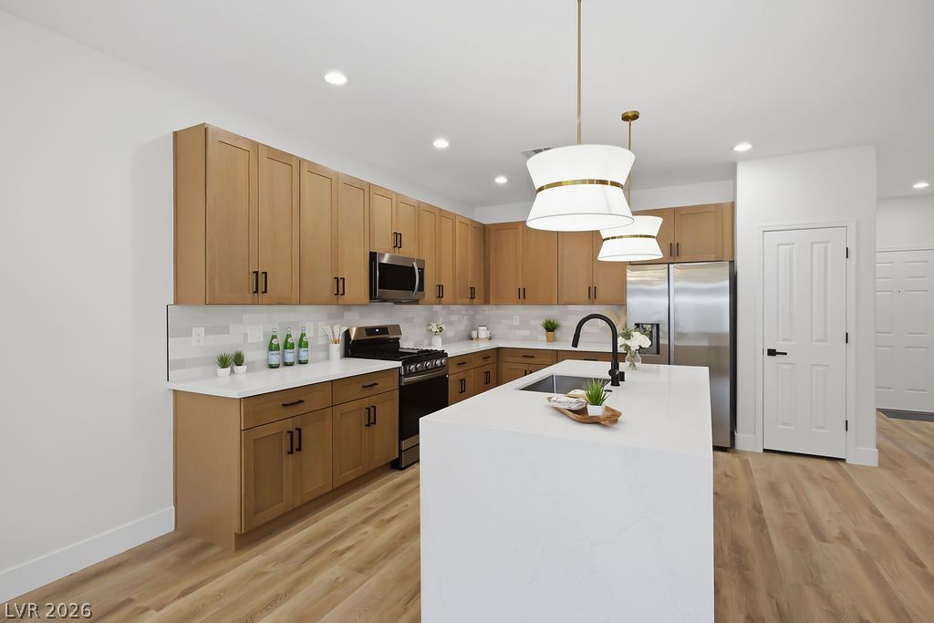 2251 Bildad Drive — photo 3 of 32
