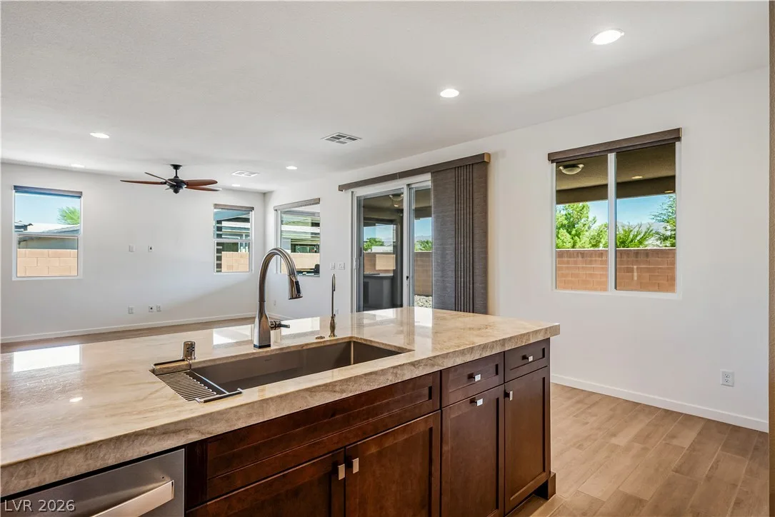 4681 South East Clifftop Drive — photo 4