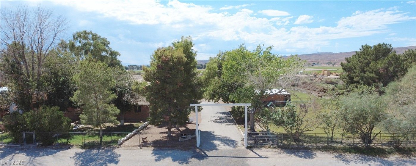 2025 Whipple Avenue — photo 1