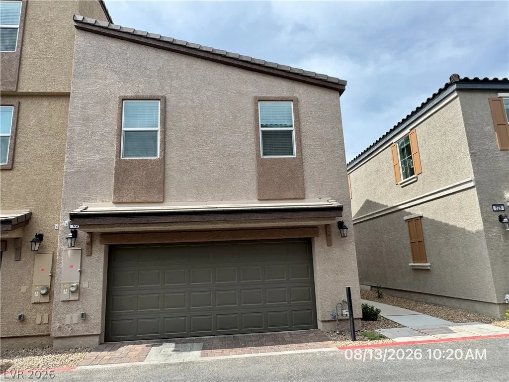 630 Bellus Place — photo 2