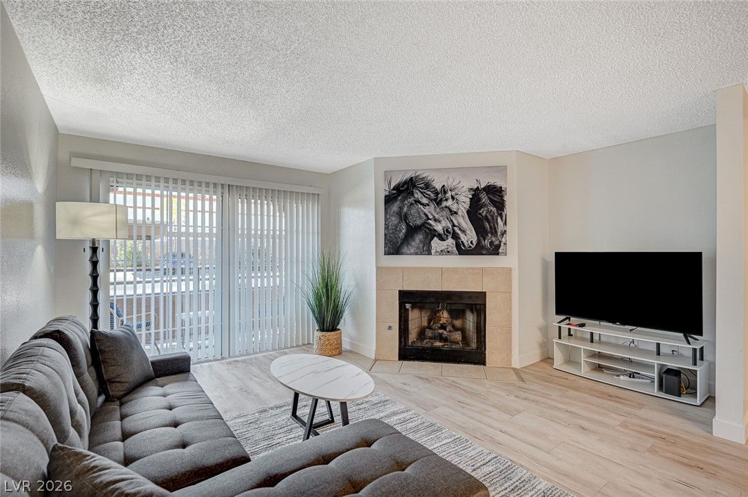 2200 South Fort Apache Road 1064 — photo 3