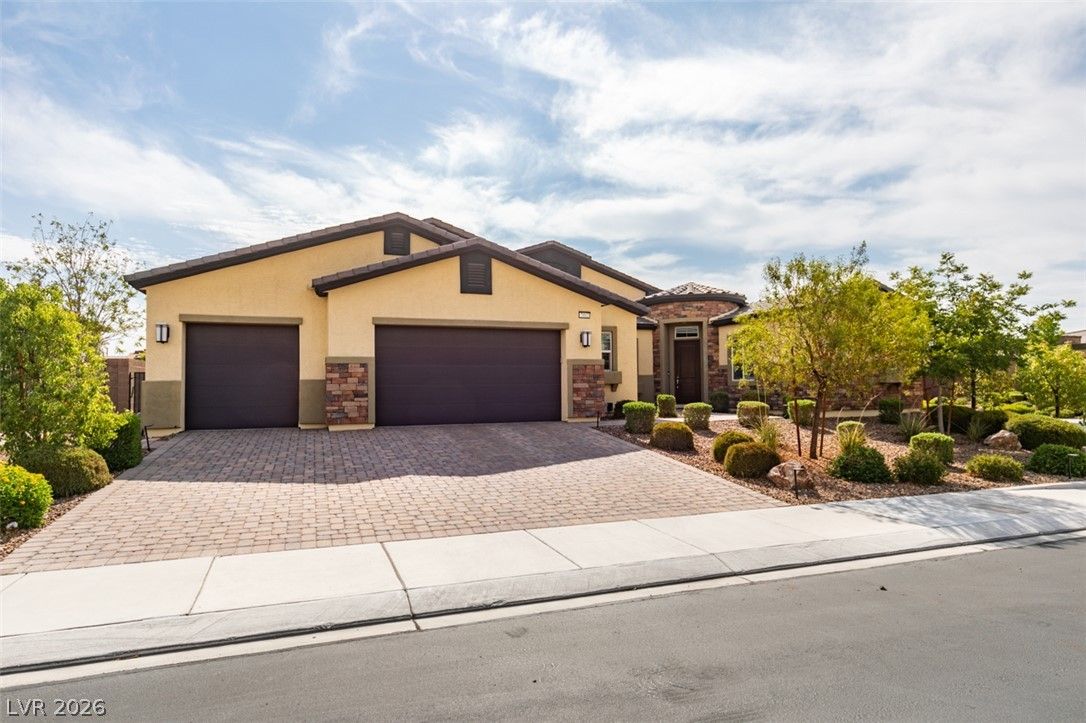 7012 Arabian Ridge Street — photo 2