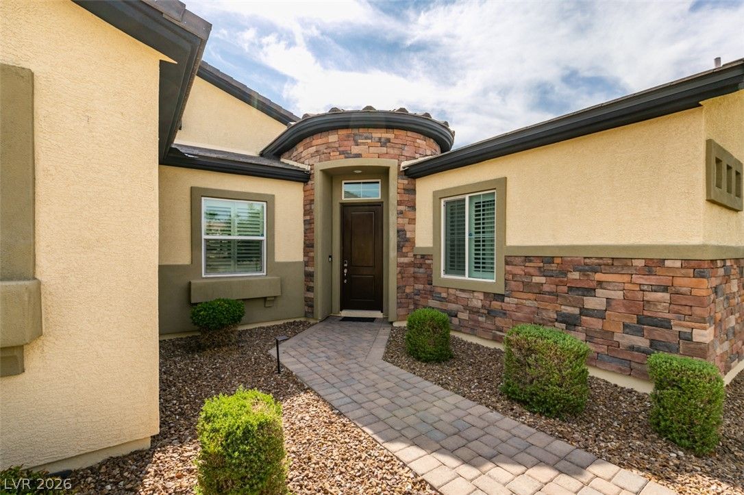 7012 Arabian Ridge Street — photo 3