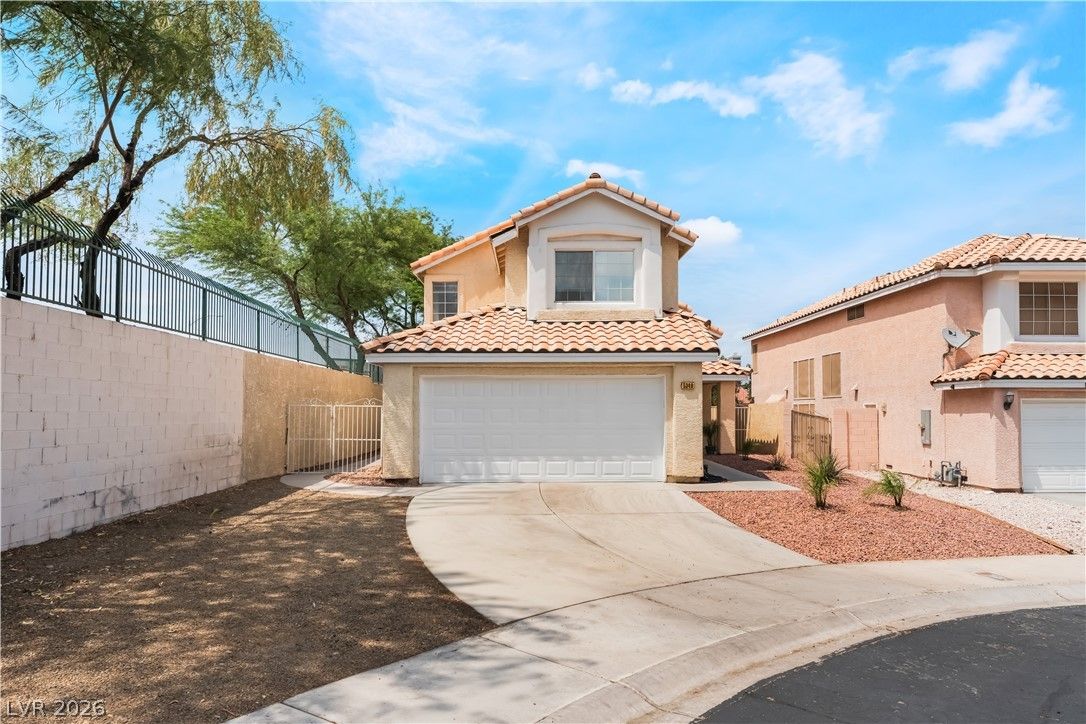 5348 Desert Blossom Road — photo 2