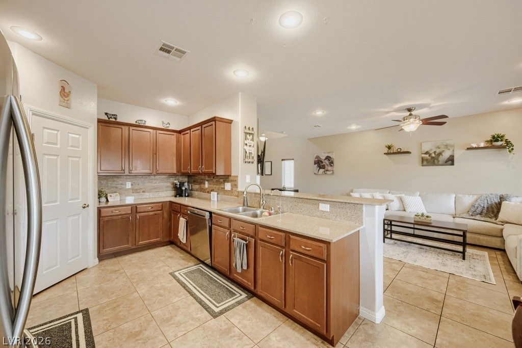 6132 Riverbelle Street — photo 5