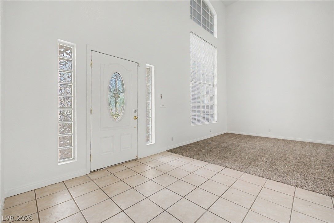 7782 Meadow Creek Street — photo 4