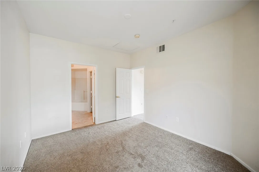 7107 South Durango Drive 306 — photo 5