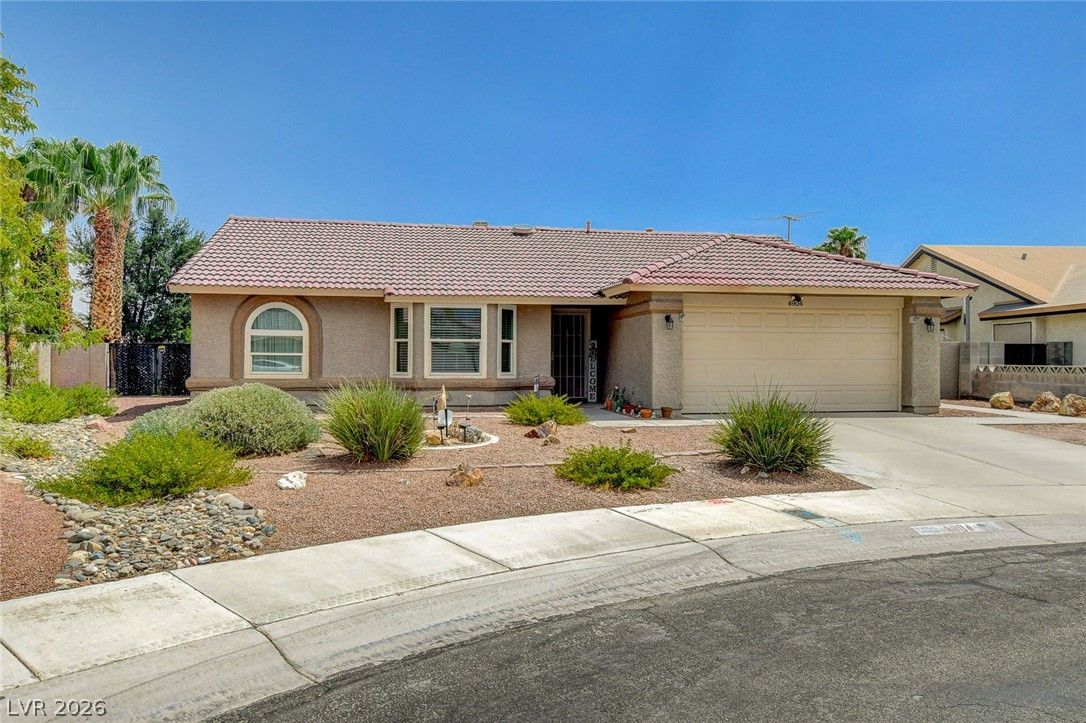 4904 Needles Court — photo 5 of 44