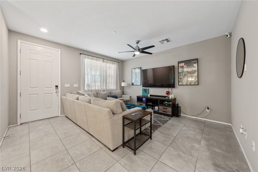 8466 Classique Avenue 104 — photo 4