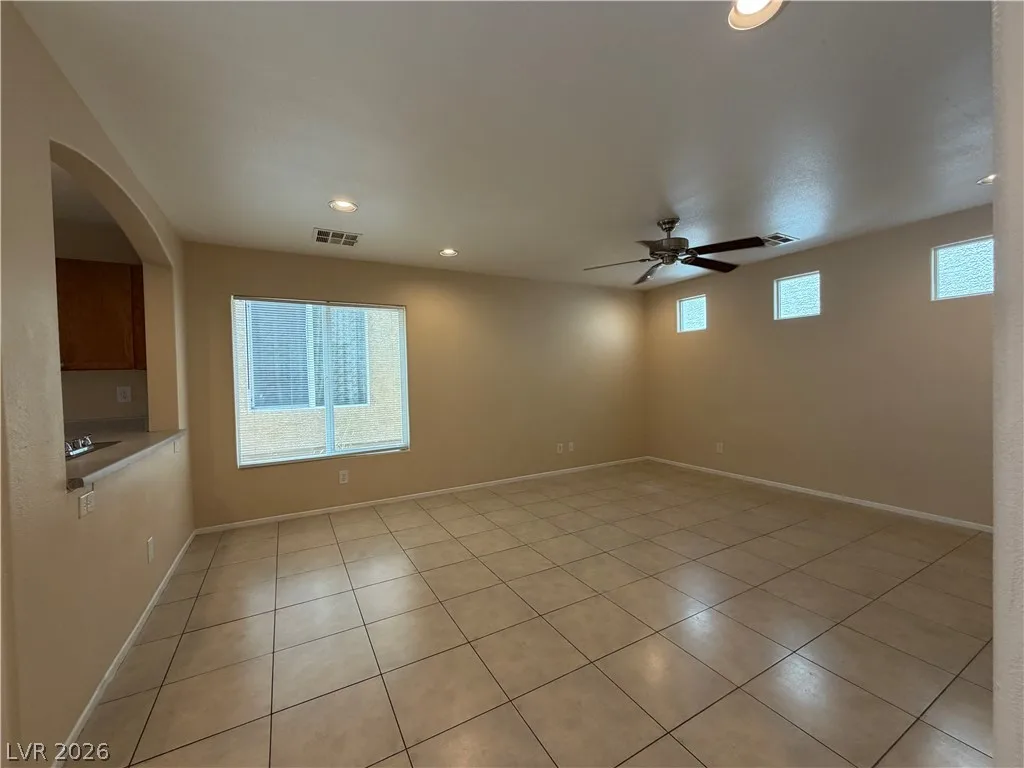 9112 Pearl Cotton Avenue — photo 2