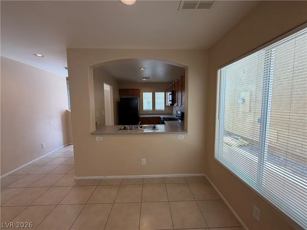 9112 Pearl Cotton Avenue — photo 3