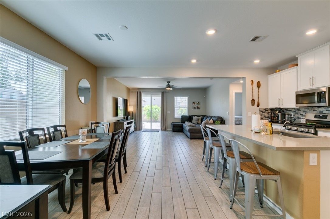 4333 Panoramic View Avenue — photo 3