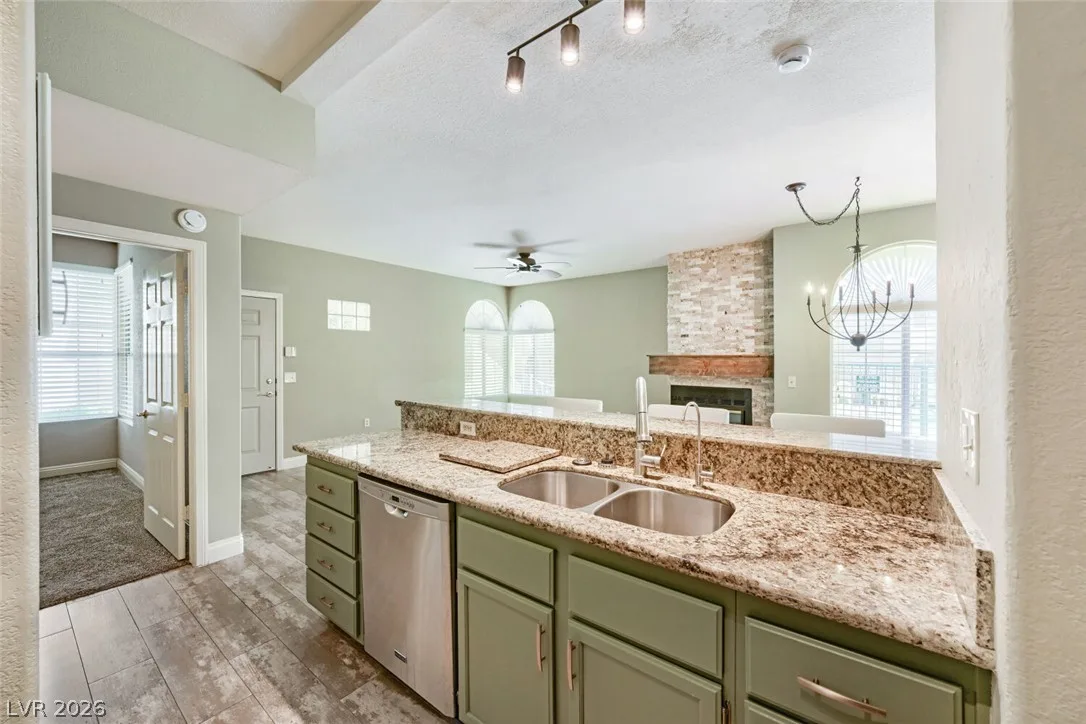 2251 Wigwam Parkway 2014 — photo 5